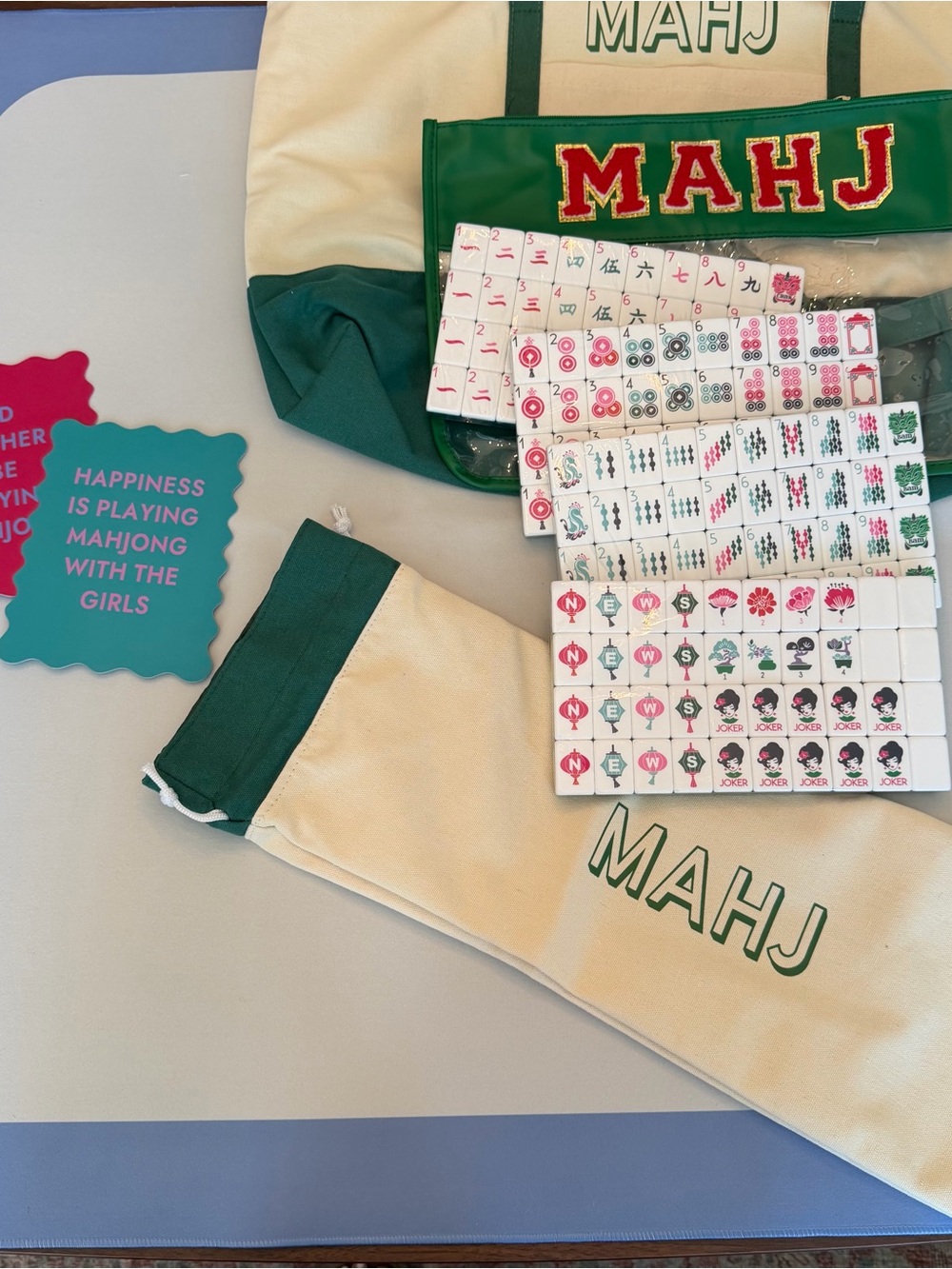 Mahjong Set - Tiles, mat and accessories